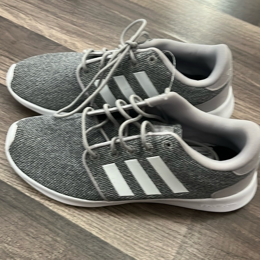 Adidas memory foam shoes 6.5